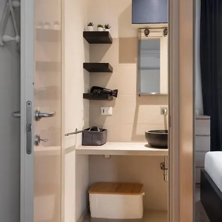 The Place, Your Place To Be - Via Tadino Milan